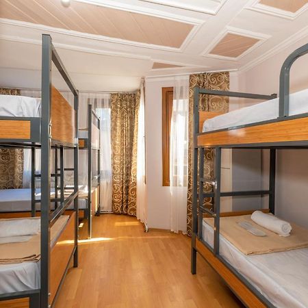 Taksim Wooden House Hostel Istanbul Luaran gambar