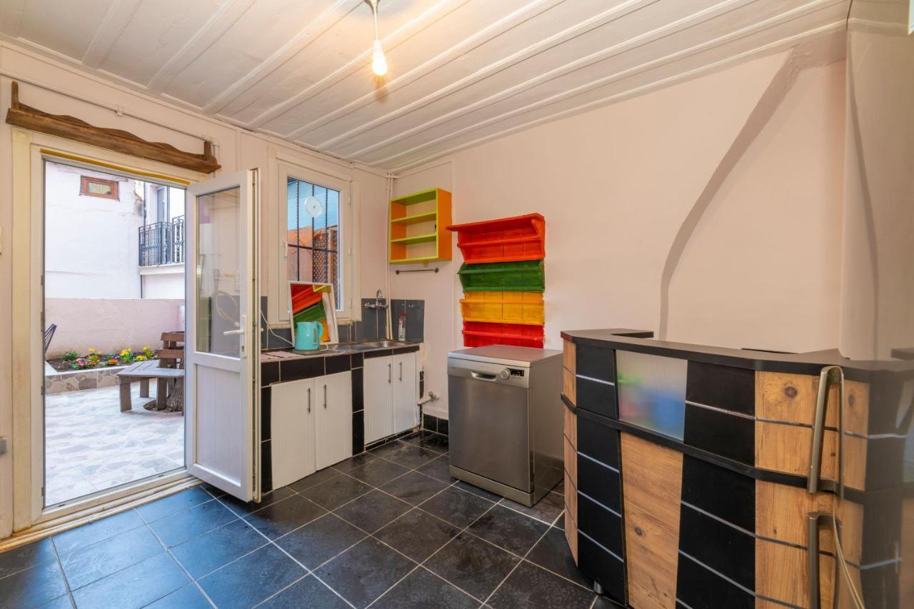 Taksim Wooden House Hostel Istanbul Luaran gambar