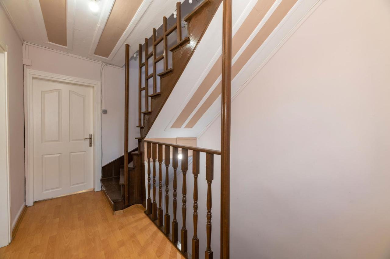 Taksim Wooden House Hostel Istanbul Luaran gambar