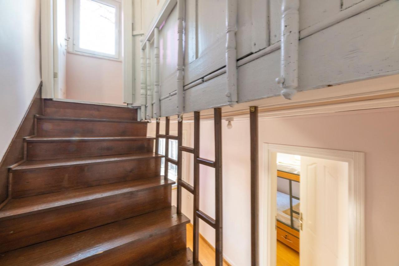 Taksim Wooden House Hostel Istanbul Luaran gambar